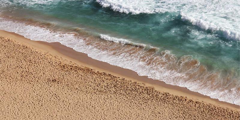 数据中心网络架构演进：从Clos到可编程交换机的设计考量与5IKL资源优化